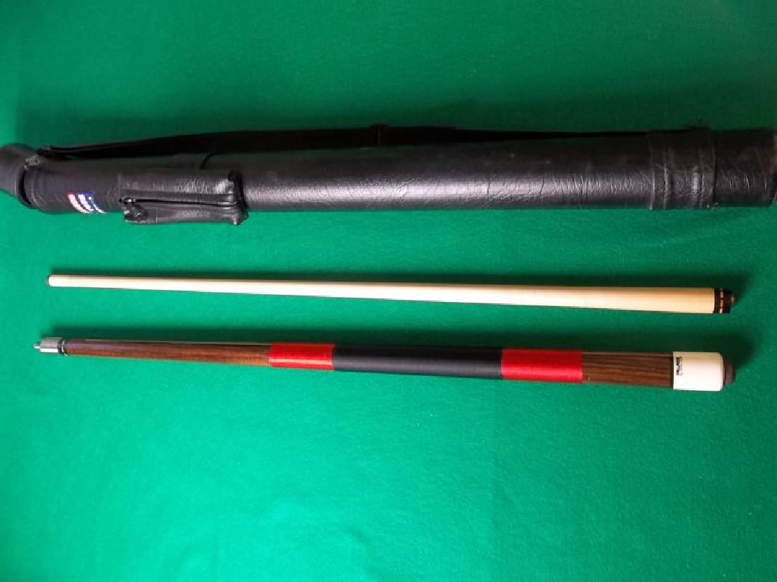 Palmer Custom Cue, 2 piece, 58", hard black vinyl: Palmer Custom Cue, 2 piece, 58", hard black vinyl case, New Image, pocket and strap, 32" l,case, New Image, pocket and strap, 32" l