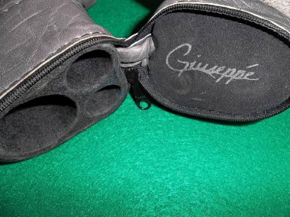 Palmer Custom Cue, 3 piece, 1 butt and 2 shafts,: Palmer Custom Cue, 3 piece, 1 butt and 2 shafts, 58", one plastic ferrule is yellowed, hard gray Guiseppe case with pocket and strap, 34",58", one plastic ferrule is yellowed, hard gray Guiseppe case