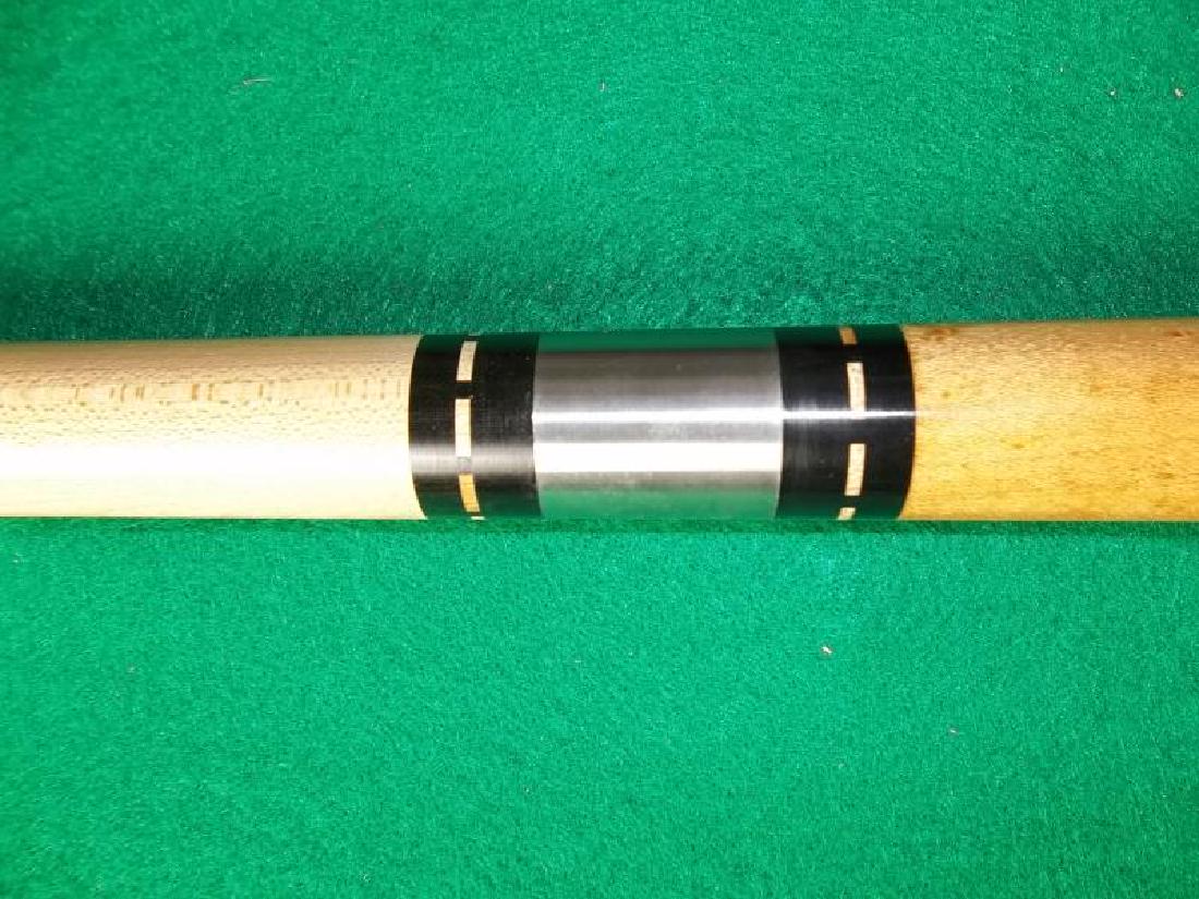 Palmer Custom Cue, 2 piece, 58", 20 oz, hard: Palmer Custom Cue, 2 piece, 58", 20 oz, hard brown case, Long Quan, made in China case, " 31" l,brown case, Long Quan, made in China case, " 31" l