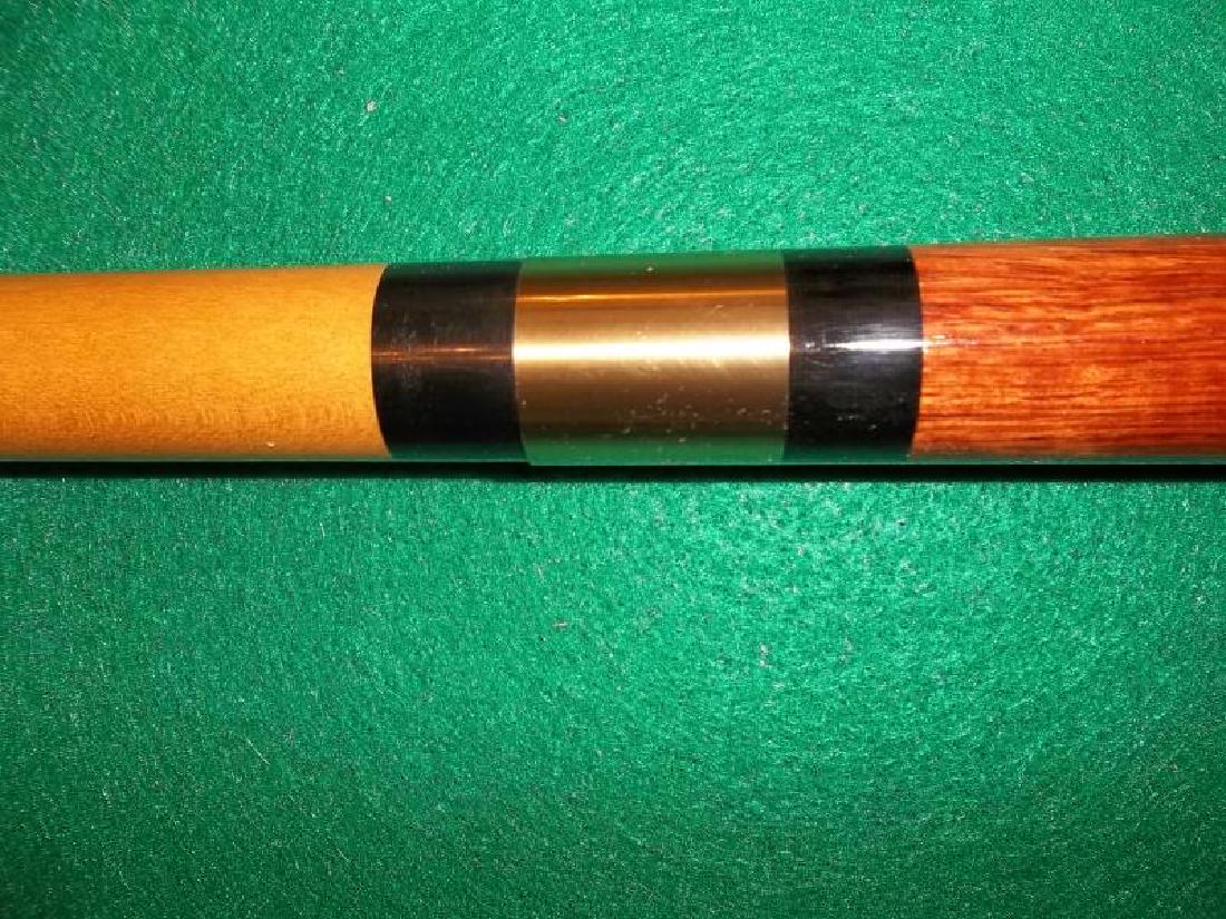 Palmer Custom Cue, not straight, 2 piece, 57.25",: Palmer Custom Cue, not straight, 2 piece, 57.25", 19 oz, in plastic sleeve,19 oz, in plastic sleeve