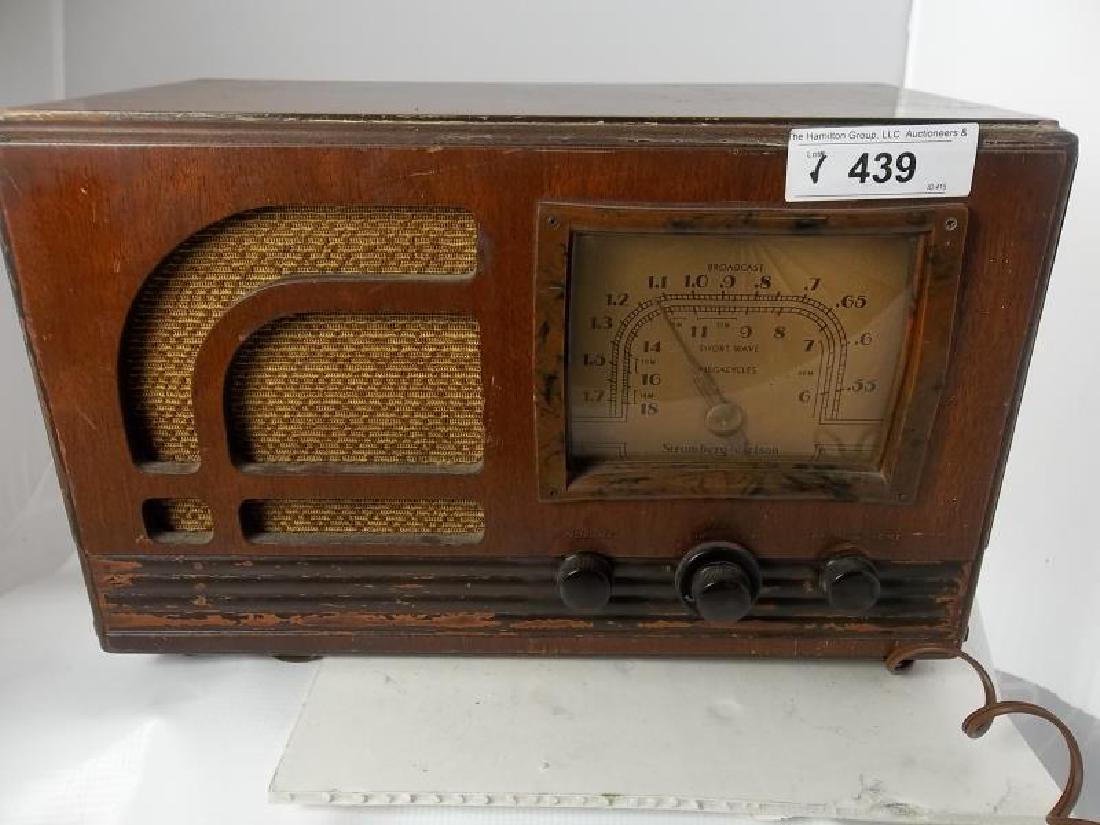 Stromberg Carlson short wave radio, small: Stromberg Carlson short wave radio, small bakelite frame around face, case scratched and veneer peeling, s#208055, tested - powers up,,bakelite frame around face, case scratched and veneer peeling, s#