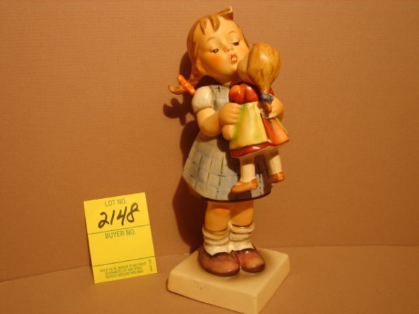 Hummel Figurine, "Kiss Me," Hum 31, artist signed
