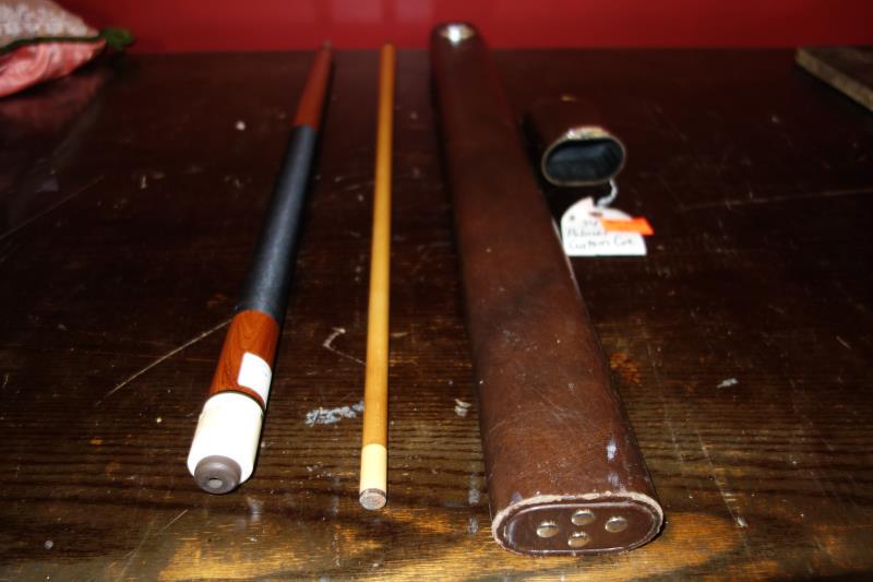 Palmer Custom Pool Cue, 2 piece, 58", hard brown Palmer: Palmer Custom Pool Cue, 2 piece, 58", hard brown Palmer case, worn, clasp is hard to open, 32.5" l