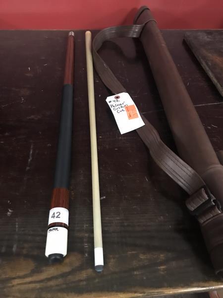 Palmer Custom Cue with One Shaft and Round Case dull,: Palmer Custom Cue with One Shaft and Round Case dull, ferrule is stained, Giuseppe hard case with pocket and strap, damaged case, 34" l