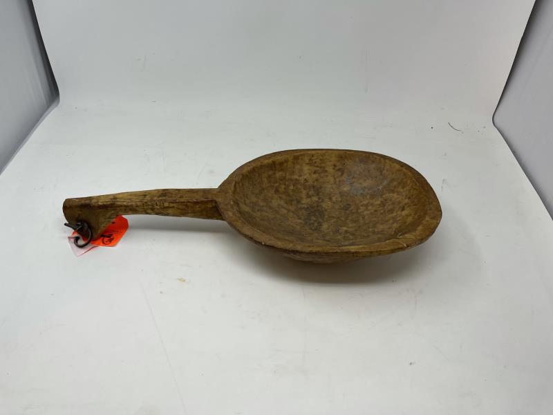Resin Scoop damaged and repaired: damaged and repaired