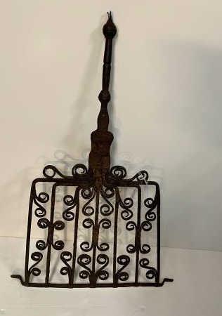 Ornate Cast Iron Grill Scrolled design, long handle,: Scrolled design, long handle, tri footed, 3" high x 3" x 20"