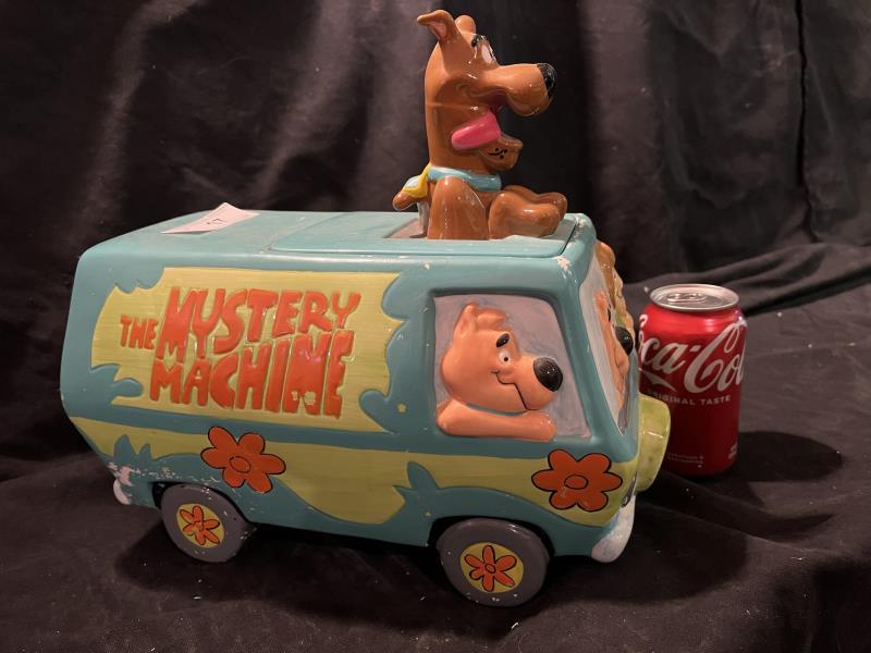 Hanna-Barbera Scooby-Doo Mystery Machine Cookie (1 of 15)