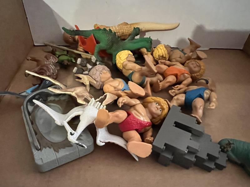 Lot of Dinosaurs, Caveman, Woolly Mammoth, Jabba: Lot of Dinosaurs, Caveman, Woolly Mammoth, Jabba The Hut, Alligators, Tetradactyl