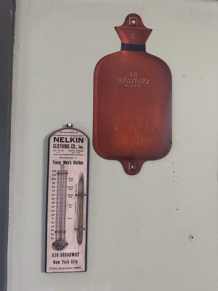 2 Advertising Pieces. (1) Tin '40 wearever' hot wa (1 of 6)