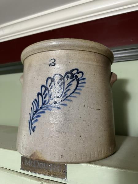 Crock, 2 gal, double handled, blue flower, one han (1 of 6)