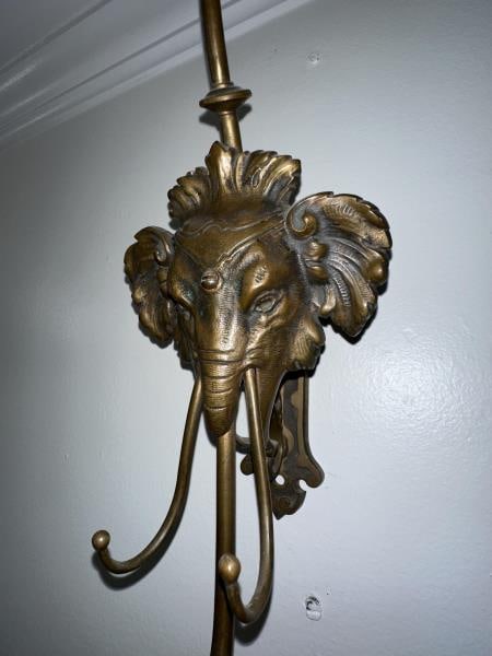 Brass Wall Hook, elephant, 3 hooks (1 of 3)