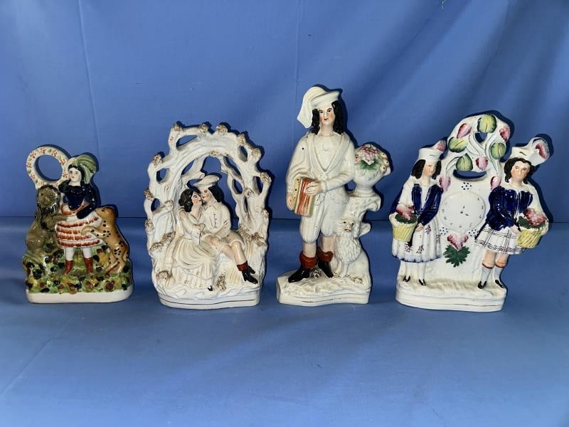 5 Statues - Staffordshire, Robin Hood top cracked: 5 Statues - Staffordshire, Robin Hood top cracked, couple chips