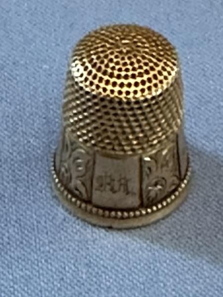 Gold Thimble, 14K (approx. 4 grams): Gold Thimble, 14K (approx. 4 grams)Unless You Are A Liveauctioneers Premium Bidder This Lot Must Be Paid For By Cash, Bank Check or Wire Transfer.