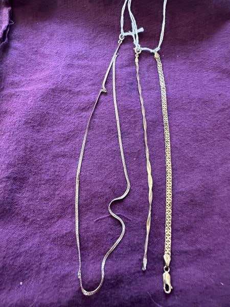 3- 14K Italy pieces. 2 bracelets and 1 necklace (9 (1 of 2)