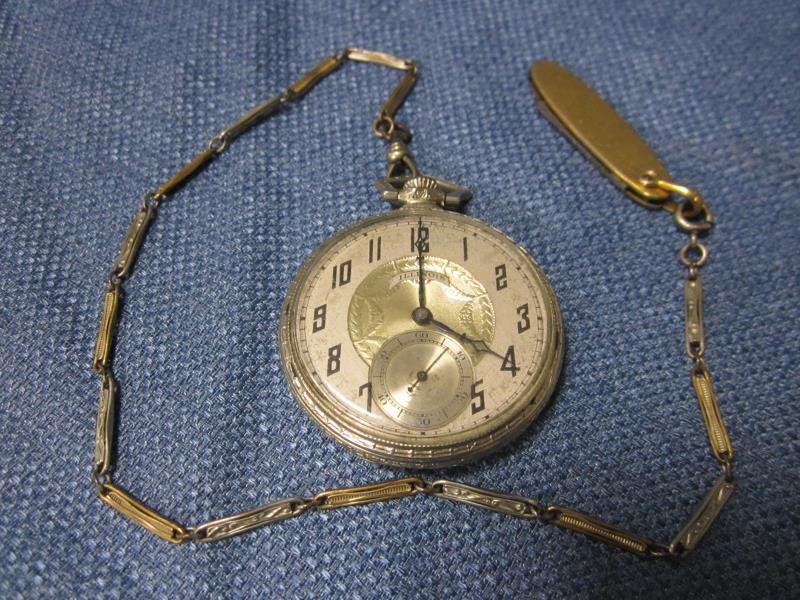 Illinois 14K Gold Filled autocrat Model with Chain: Illinois 14K Gold Filled autocrat Model with Chain