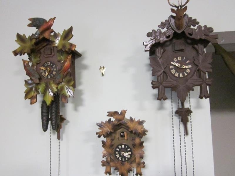 (3) German Cuckoo Clocks: (3) German Cuckoo Clocks
