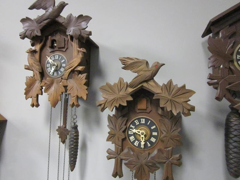 (3) German Cuckoo Clocks, Missing Crest: (3) German Cuckoo Clocks, Missing Crest