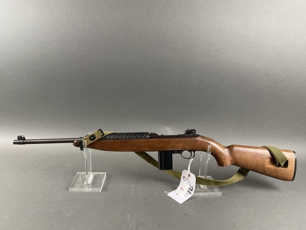 Plainfield Machine M1 Carbine Rifle: Sn# 75995 , wood stock , bright clean bore, evident rifling , with 1-15 round mag