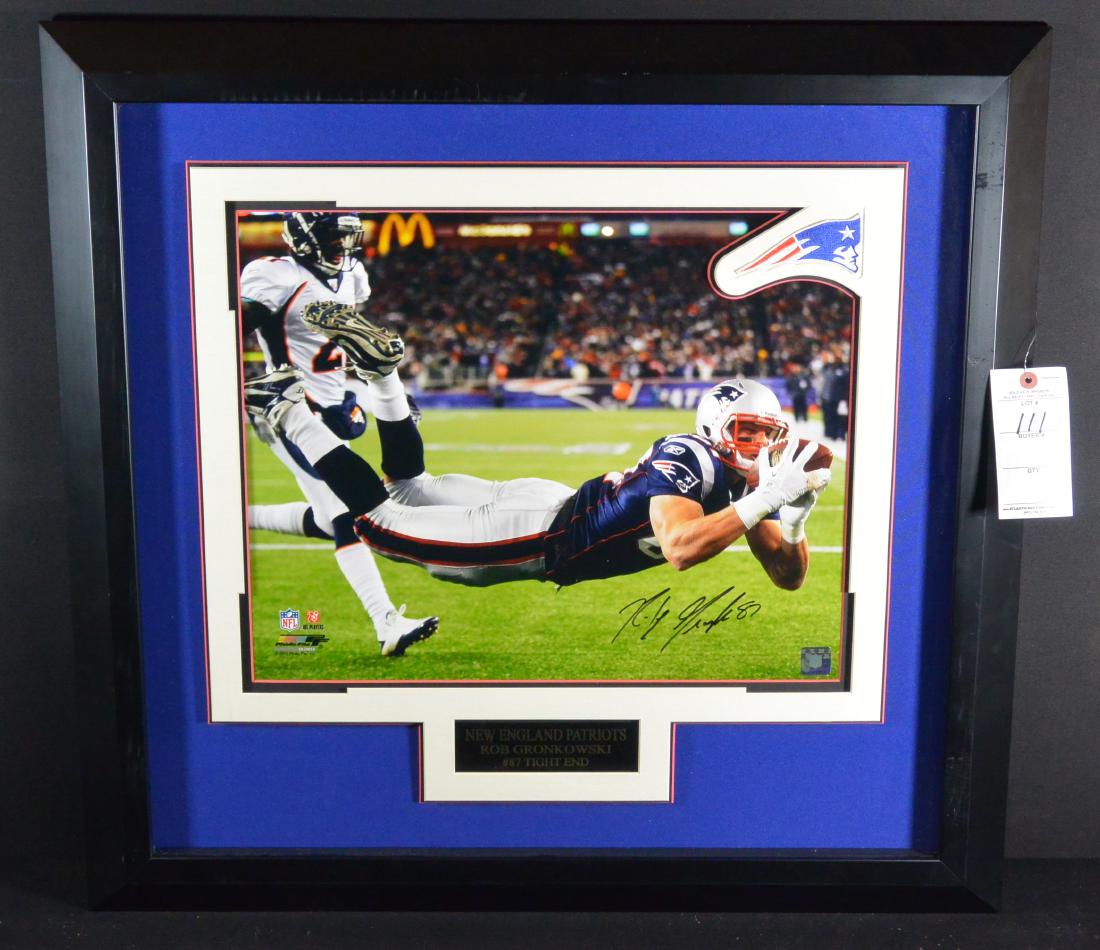 Framed Signed Rob Gronkowski Photo w/ COA (1 of 4)