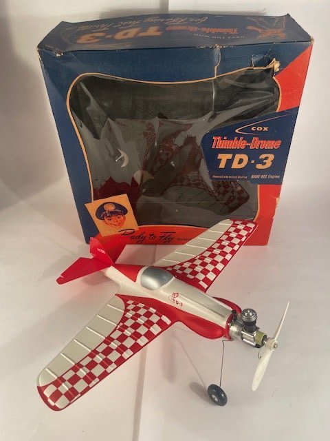 Vintage Cox Red White Thimble Drome TD-3 Airplane .049 Engine #602-995 Original Box (1 of 16)