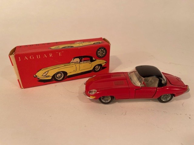 Tekno #927 Red JAGUAR "E" Type Danish NEAR MINT with Box (1 of 15)