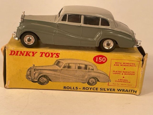 DINKY TOYS #150 Rolls Royce Silver Wraith with Box (1 of 11)
