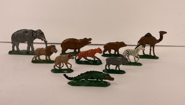 (10) Flat Metal Toy Zoo Animals Elephant Camel Hippo Bear Zebra Crocodile Lion Leopard (1 of 10)