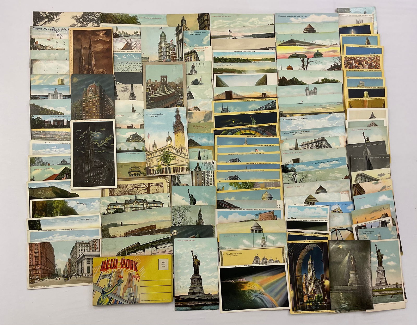 (132) Antique and Vintage NEW YORK POSTCARDS + Postcard Booklet (1 of 11)