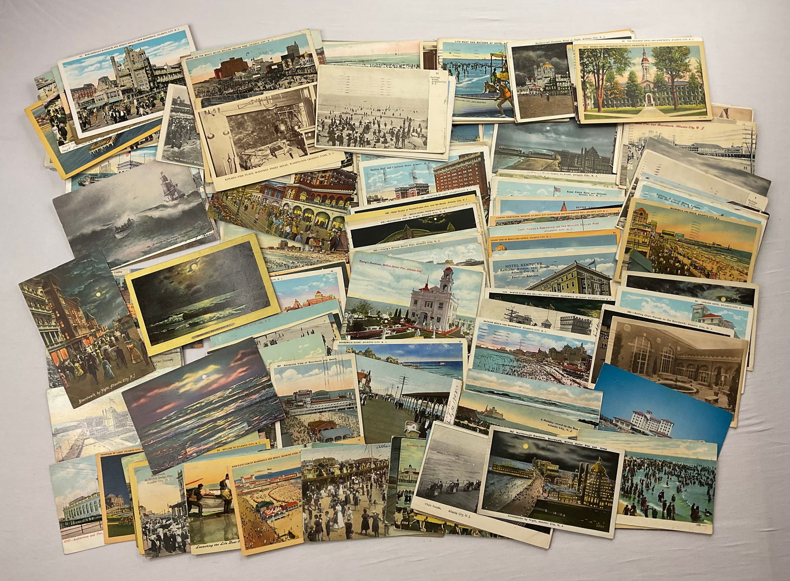 (200) Antique and Vintage NEW JERSEY USA Postcards (1 of 17)