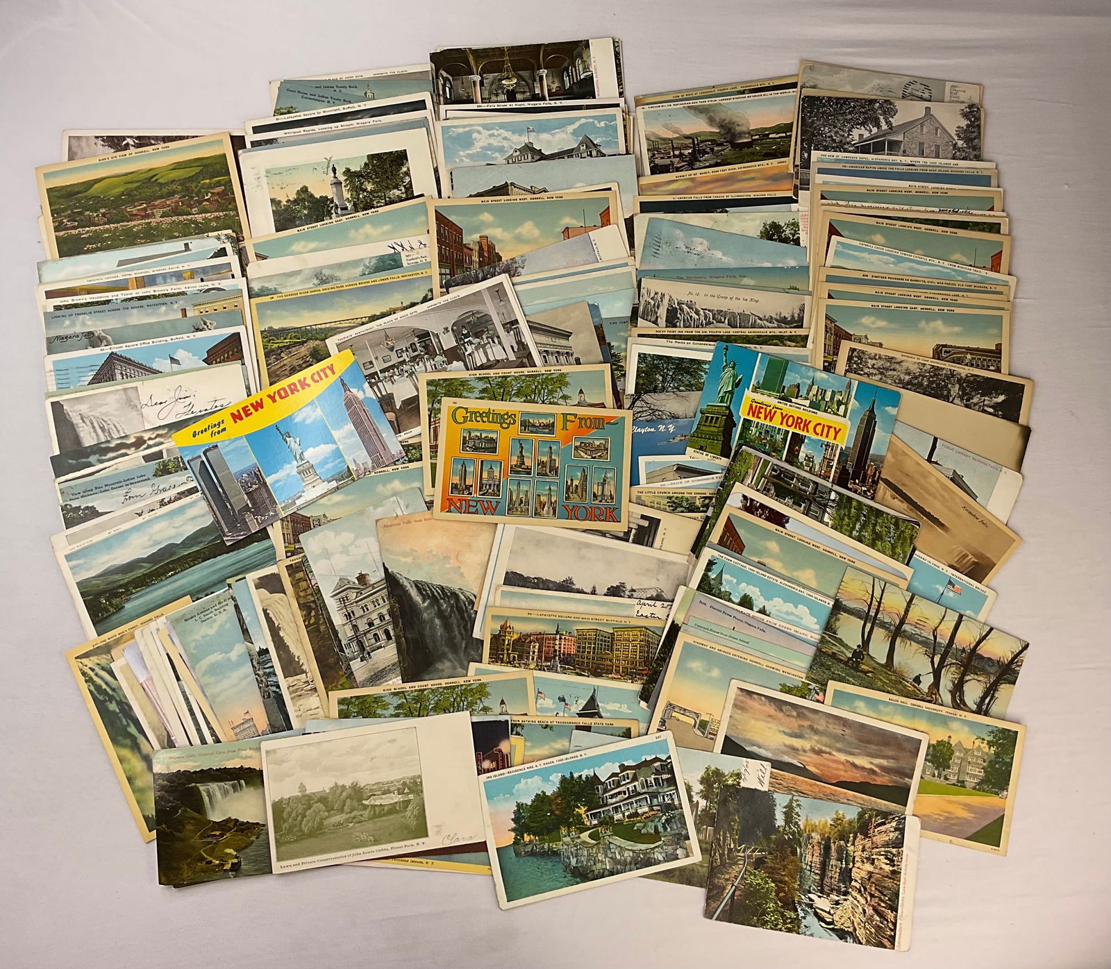 (200) Antique and Vintage NEW YORK USA Postcards (1 of 17)