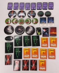 (43) SCIENCE FICTION Movie Buttons SPECIES MARS ATTACKS ALIEN X FILES