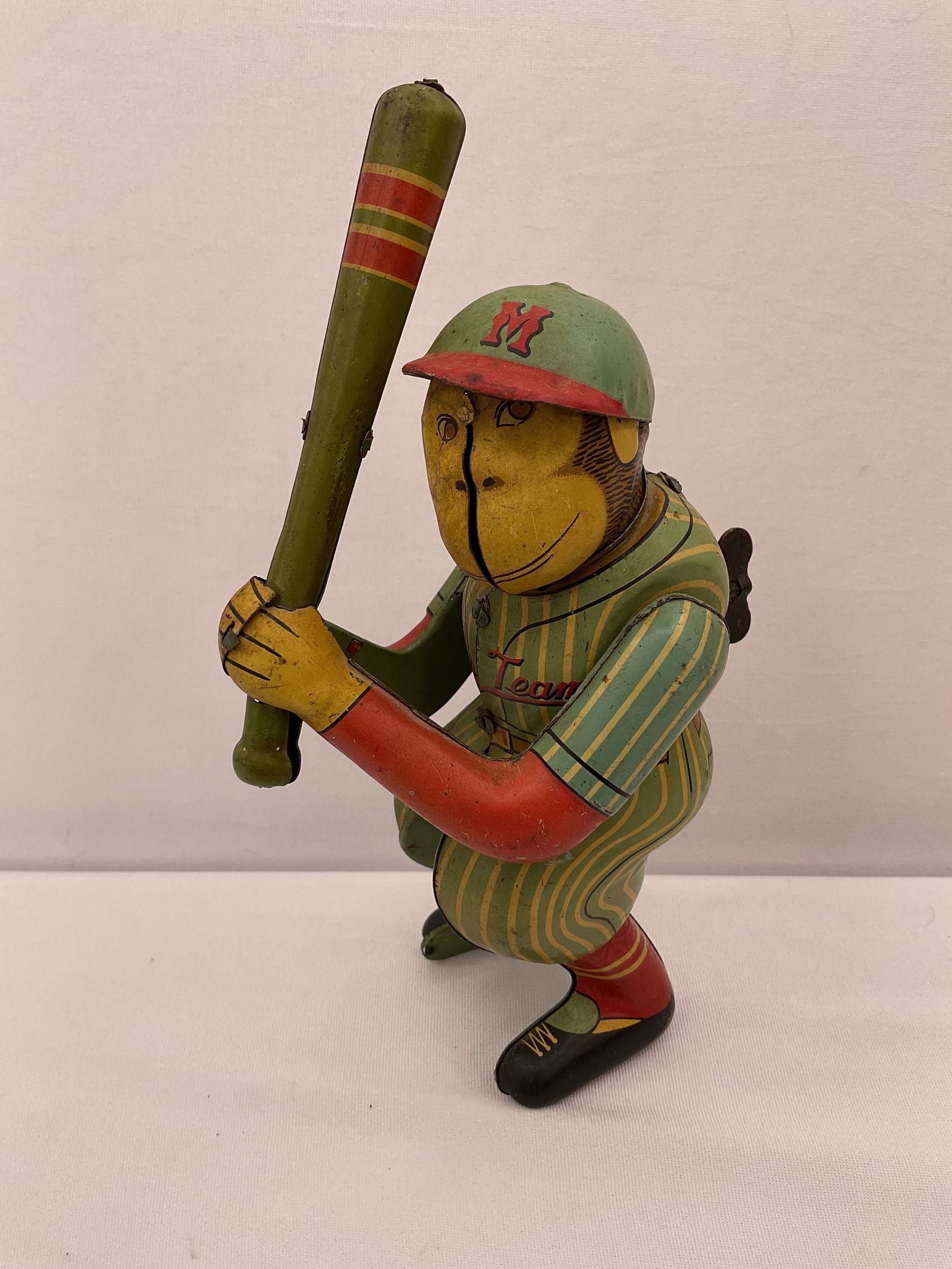 MONKEY BASEBALL BATTER 7" Tall Tin Litho Wind Up Toy 1950's Made in Japan (1 of 8)