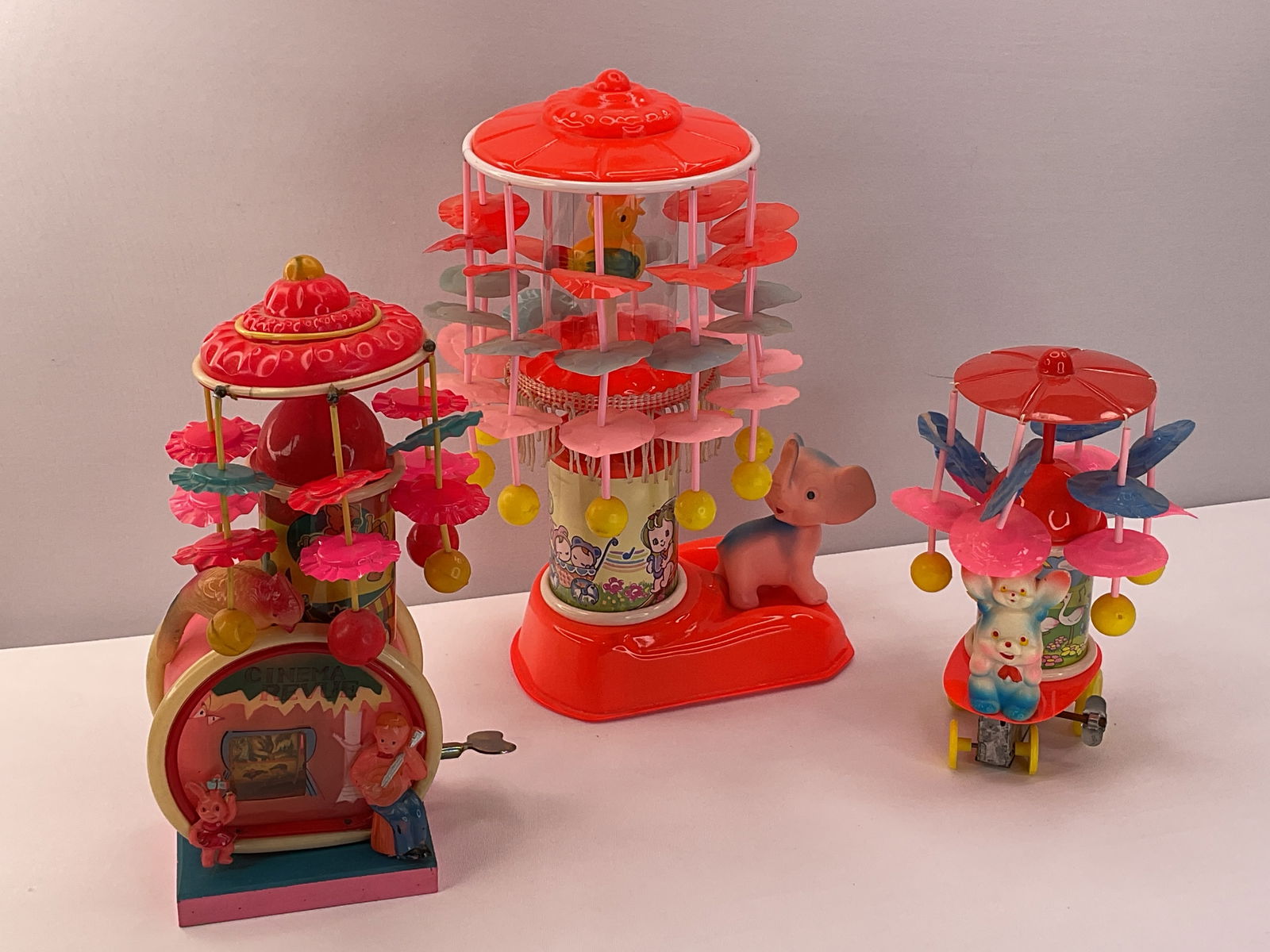 (3) Celluloid Whirly Gig Wind-up Toys Made in Japan Elephant Cinema Revue Bunnies (1 of 17)