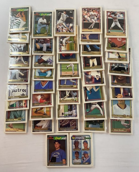 (43) 1992 Topps Baseball GOLD WINNER Unopened Packs (1 of 13)