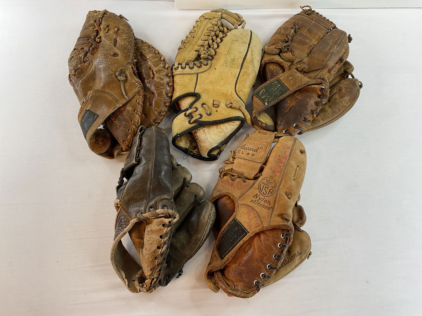 (5) Old Vintage Baseball Gloves TED WILLIAMS Wilson HAWTHORNE (1 of 13)