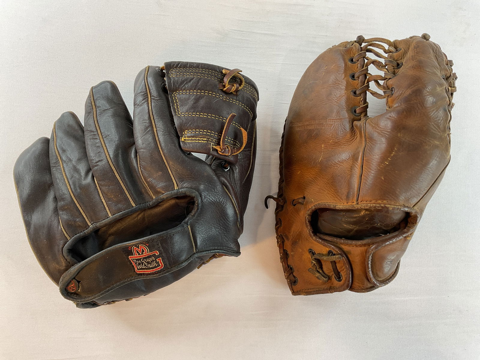 (2) Old Vintage Baseball Gloves Macgregor Trapper Model Buddy Kerr Model (1 of 10)
