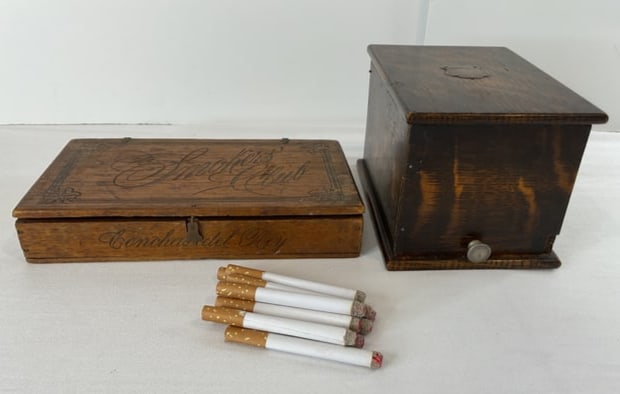 Two Vintage Antique Oak Cigarette Storage Boxes (1 of 11)