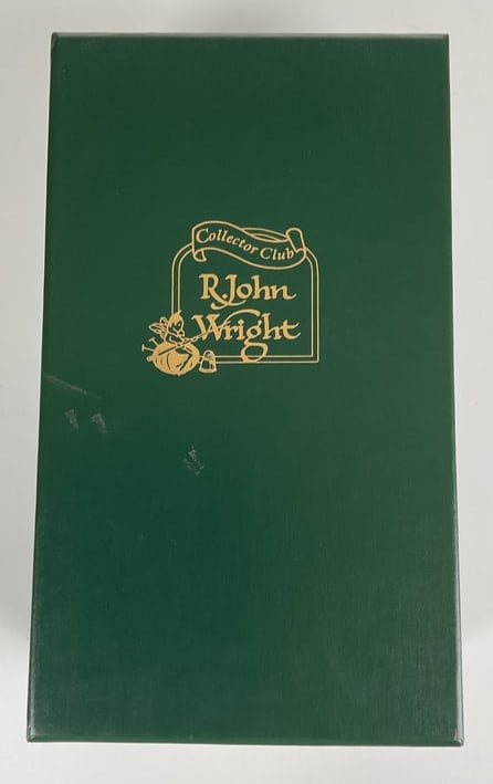 1998 Special Edition Collector Club R.John Wright Teddy Bear: R. John Wright Special Edition Teddy bear in excellent condition with box & C.O.A. dated April 15th 1998. No. 0706 Registration card, Special Edition certificate, as well as collector club paper