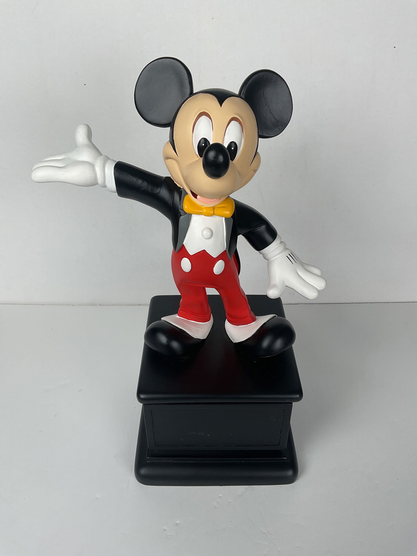 Mickey Mouse Mousecar Award Statue 11 inch Cast Member staff Exclusive (1 of 3)
