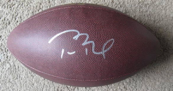 Tom Brady New England Patriots signed autographed: Tom Brady New England Patriots signed autographed Football. This hand signed Item comes with a certificate of authenticity: Your item will come with a double hologram COA that the accompanying