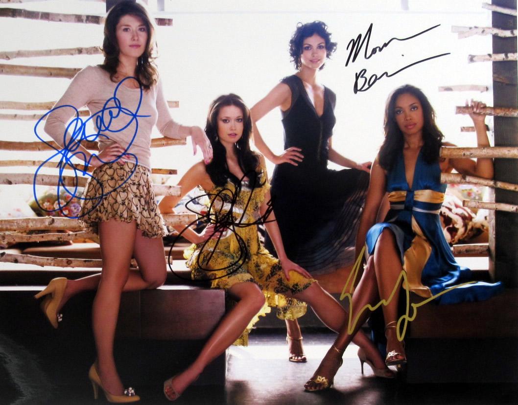 SERENITY GIRLS 11x14 SEXY In Person Autographed Photo: Summer Glau / Jewel Staite / Morena Baccarin / Gina Torres in person signed autographed photo. The girls of Serenity.. Photo size is 11x14.