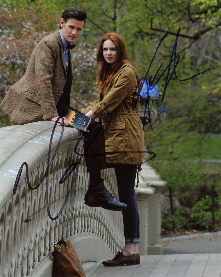 Matt Smith / Karen Gillan DR WHO In Person Signed Photo: Photo size is 8x10. Matt Smith / Karen Gillan in person signed autographed photo from the TV series DR. WHO