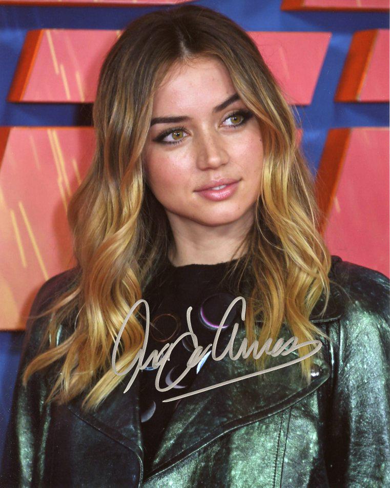 Ana de Armas BEAUTIFUL In Person Signed Photo: Ana De Armas - beautiful in person signed autographed photo of this Cuban star. Ana de Armas has grown in current popularity with the new movie HANDS OF STONE.