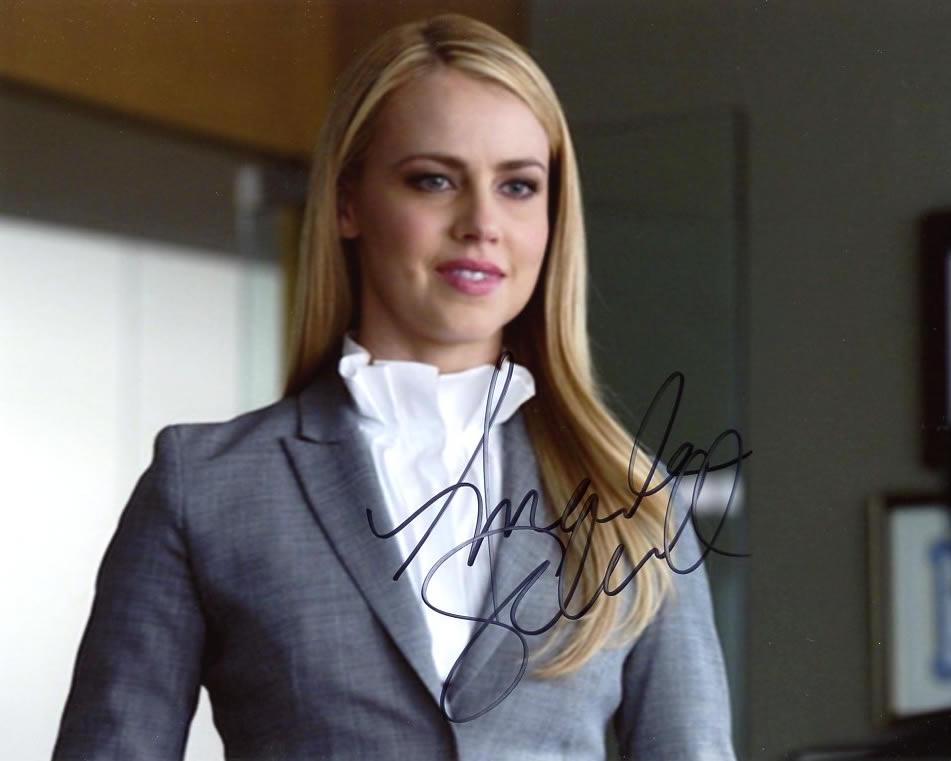 Amanda Schull SUITS In Person Signed Photo: Amanda Schull in person signed autographed photo from the TV series SUITS. Amanda Schull as the character Katrina Bennett.