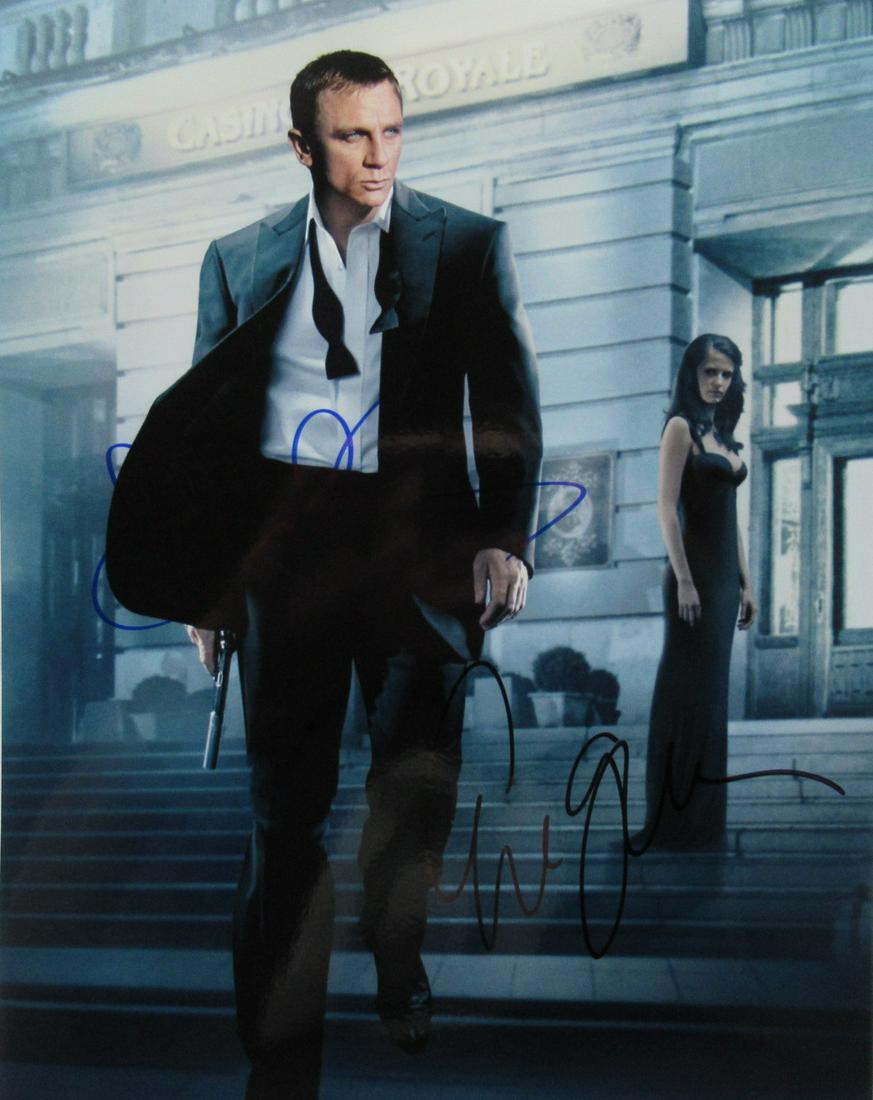 Daniel Craig / Eva Green CASINO ROYALE 11 X 14 In: Daniel Craig / Eva Green in person signed autographed photo from the movie CASINO ROYALE. Daniel Craig as the character James Bond. Eva Green as the character Vesper Lynd. Photo size is 11 x 14