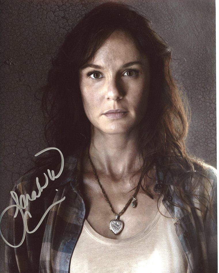 Sarah Wayne Callies THE WALKING DEAD In Person Signed: This was from a EB Autographs private signing. Sarah Wayne Callies in person signed autographed photo from the movie THE WALKING DEAD. Sarah Wayne Callies as the character Lori Grimes