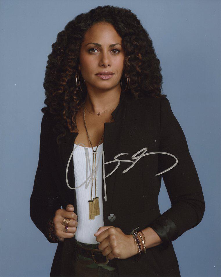 Christina Moses MILLION LITTLE THINGS In Person Signed: Photo size is 8 x 10. Christina Moses in person signed photo from the TV series A MILLION LITTLE THINGS. Christina Moses as the character