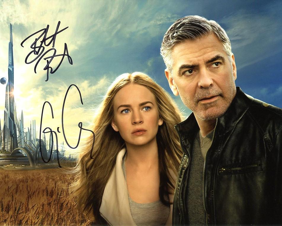 George Clooney / Britt Robertson TOMORROWLAND In Person: Photo size is 8 x 10. Super In person signed photo signed by both George Clooney & Britt Robertson from the movie TOMORROWLAND