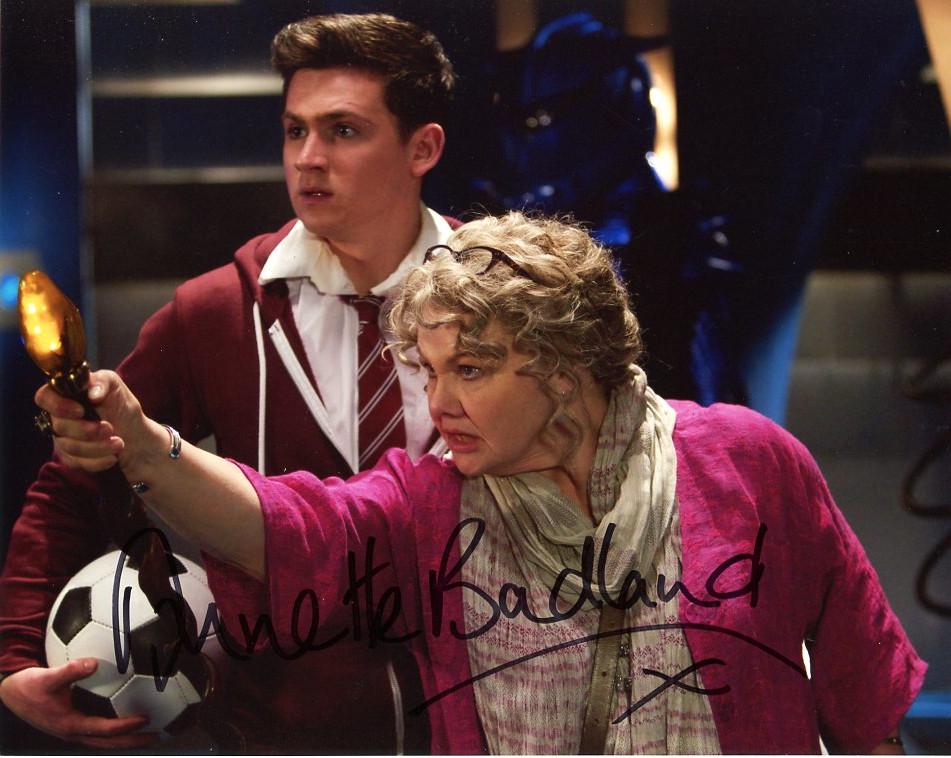 Annette Badland WIZARDS VS ALIENS Signed Photo: Annette Badland in person signed autographed photo from the TV series Wizards Vs Aliens. Annette Badland as the character Ursula Crowe