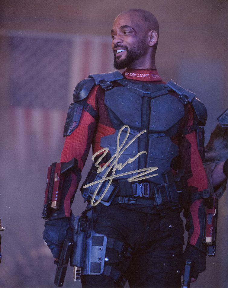 Will Smith SUICIDE SQUAD In Person Signed Photo: Will Smith - In person signed photo from the movie SUICIDE SQUAD as 'Deadshot"